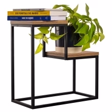 Blumenständer. Metallständer mit Modell:681