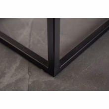 Blumenständer. Metallständer mit Modell:681