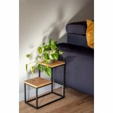 Blumenständer. Metallständer mit Modell:681