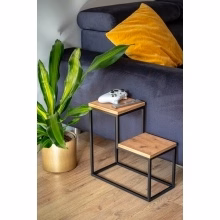 Blumenständer. Metallständer mit Modell:681