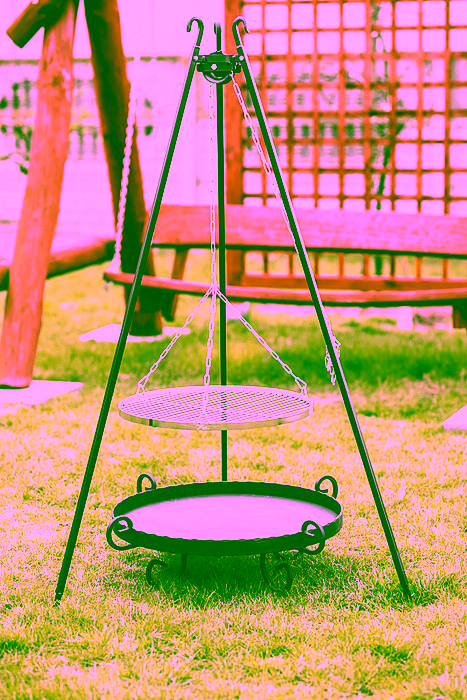 Schwenkgrill 3-beinig