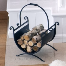 Holzregal für Kamin