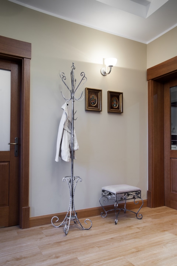 Stehender Kleiderständer Modell:156